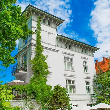 Aparthotel Modiva