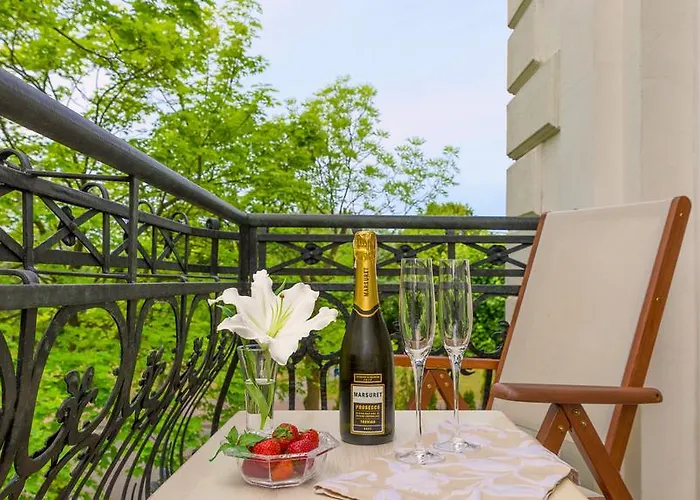 Modiva Aparthotel 4*